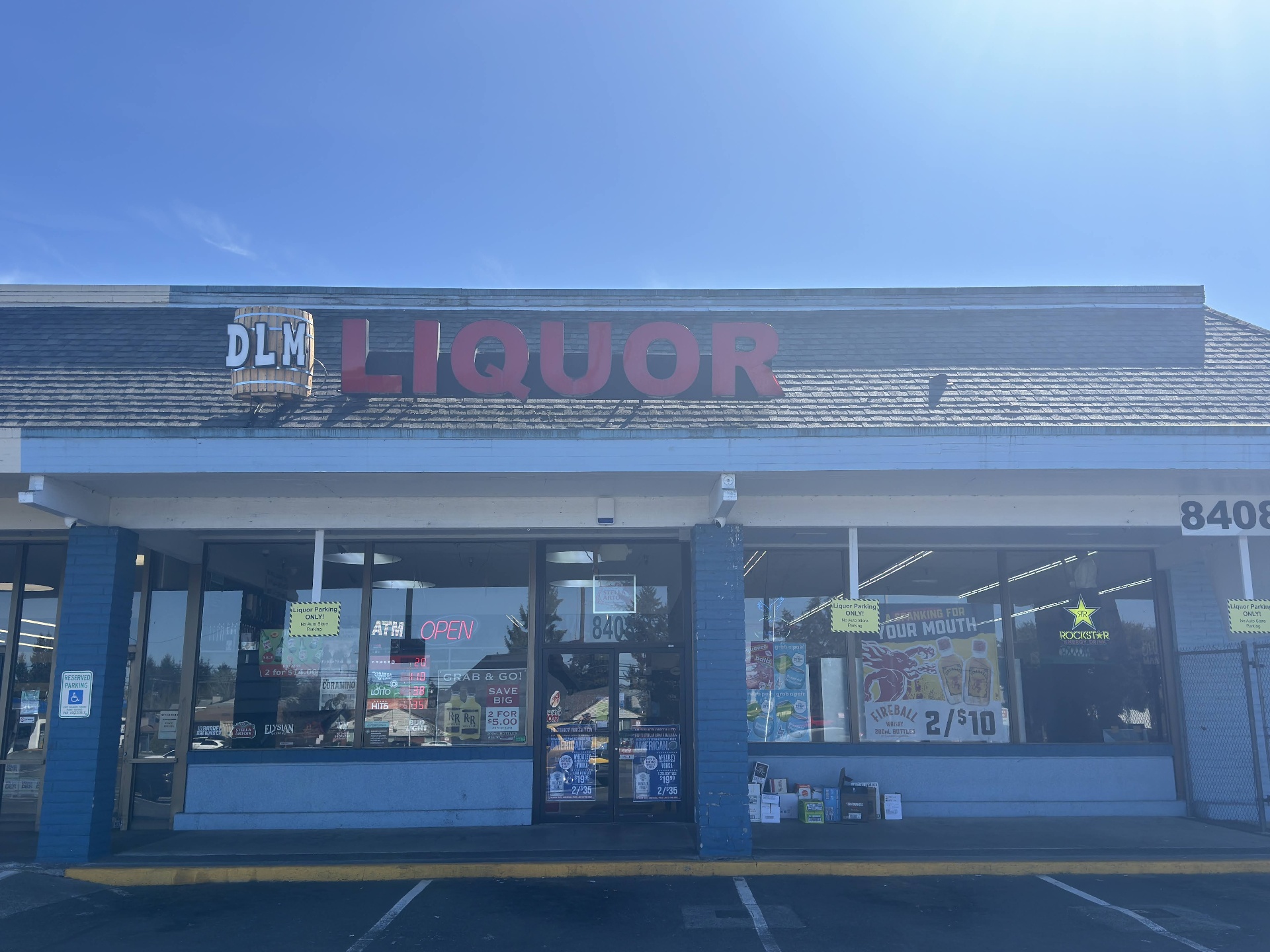 Duanne's Liquor Market storefront on Steilacoom Blvd in Lakewood